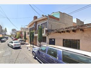 Casa en venta en Martires de Rio Blanco, Gustavo A. Madero — foto 2 de 10