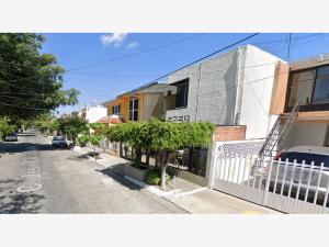 Casa en Jardines de la Paz, Guadalajara, Jalisco