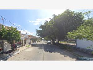 Casa en venta en Jardines de la Paz, Guadalajara — foto 2 de 10