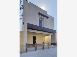 Casa en venta en Cantabria, Saltillo — foto 2 de 15