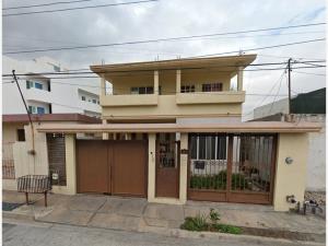 Casa en venta en Lomas del Roble, San Nicolás de los Garza — foto 2 de 9