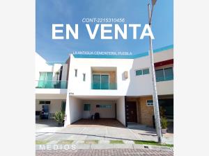 Casa en venta en Zona Cementos Atoyac, Puebla, Puebla