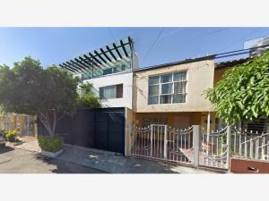 Casa en venta en Jardines Alcalde, Guadalajara — foto 2 de 9