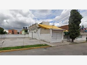 Casa en venta en Club Jardin, Toluca — foto 2 de 9