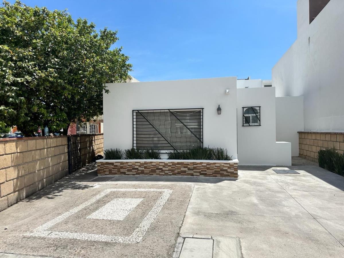 Casa en venta en Las Fuentes, Corregidora — foto 1 de 23