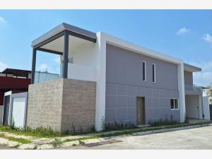 Casa en venta en Residencial Finca Real, Córdoba — foto 3 de 32