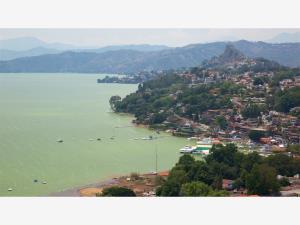 Casa en venta en Avandaro, Valle de Bravo — foto 3 de 4