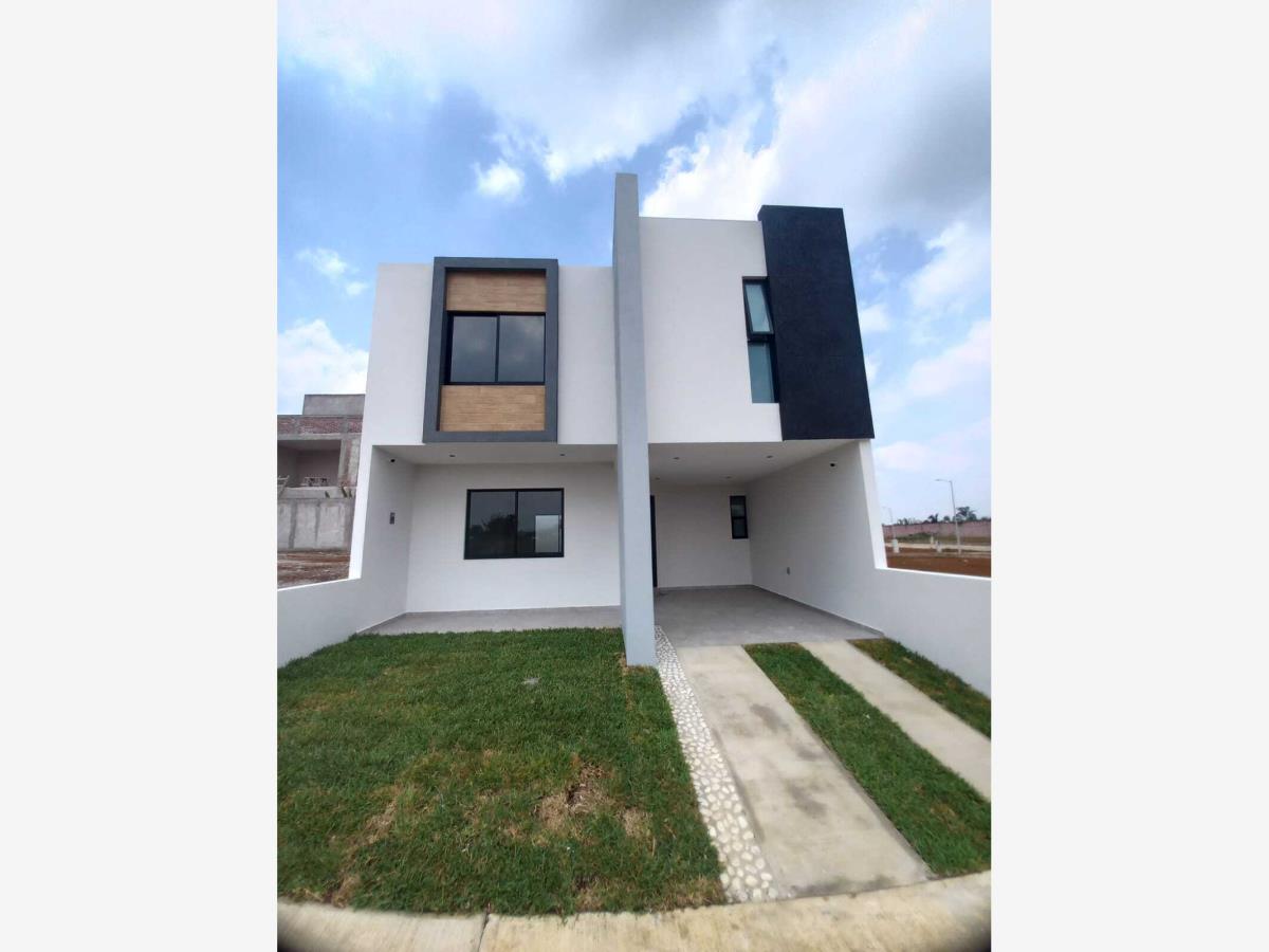 Casa en venta en Villas de las Ánimas, Fortín — foto 1 de 20