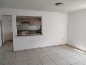Casa en venta en Balcones de Vista Real, Corregidora — foto 3 de 14