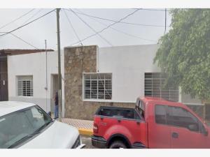 Casa en remate en Ixtlán del Río Centro, Ixtlán del Río, Nayarit