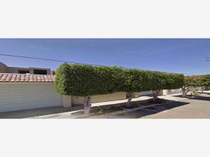 Casa en venta en Bella Vista, La Paz — foto 2 de 3