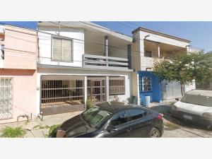 Casa en remate en San Nicolás de los Garza Centro, San Nicolás de los Garza, Nuevo León