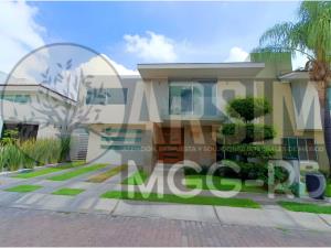 Casa en venta en Jardín Real, Zapopan, Jalisco Casa en venta en Jardín Real, Zapopan, Jalisco