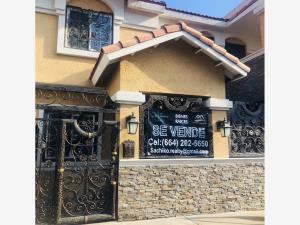Casa en venta en Otay Vista, Tijuana — foto 2 de 48