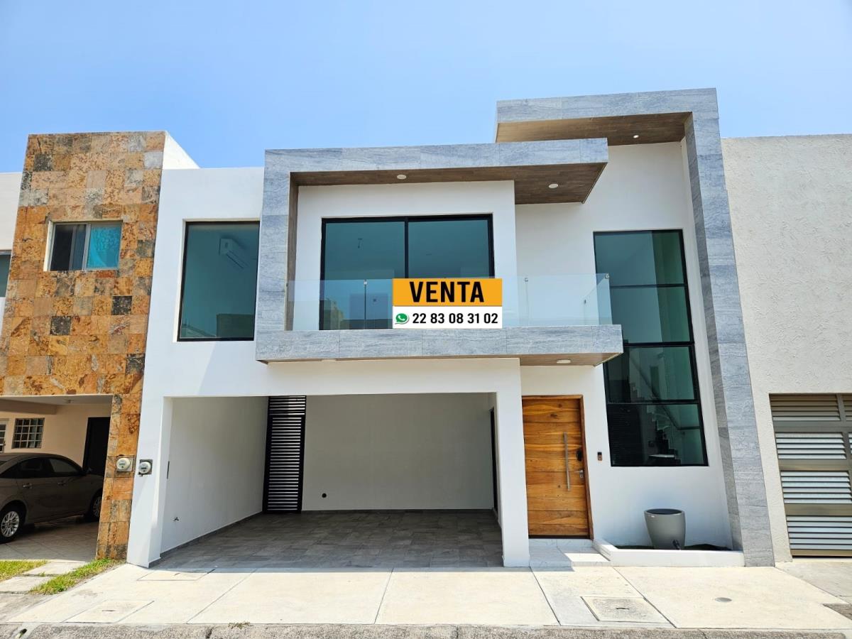 Casa en venta en Lomas del Sol, Alvarado — foto 1 de 24