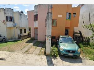 Casa en venta en Villas de San Clemente, Álamo Temapache — foto 2 de 5