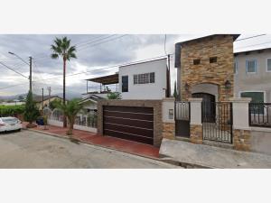Casa en venta en El Refugio, Tecate — foto 2 de 9