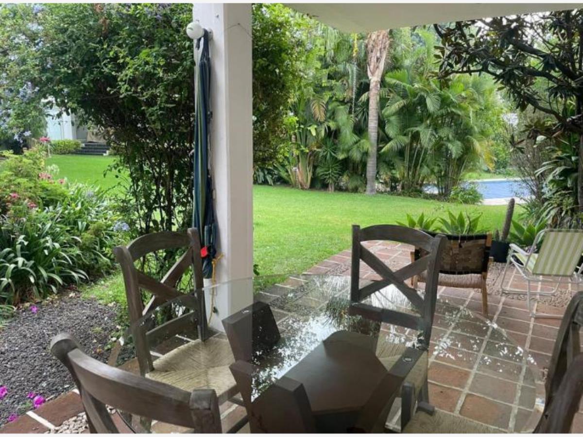 Casa en venta en Los Limoneros, Cuernavaca — foto 1 de 26