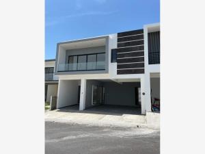 Casa en Lomas de la Rioja, Alvarado, Veracruz de Ignacio de la Llave