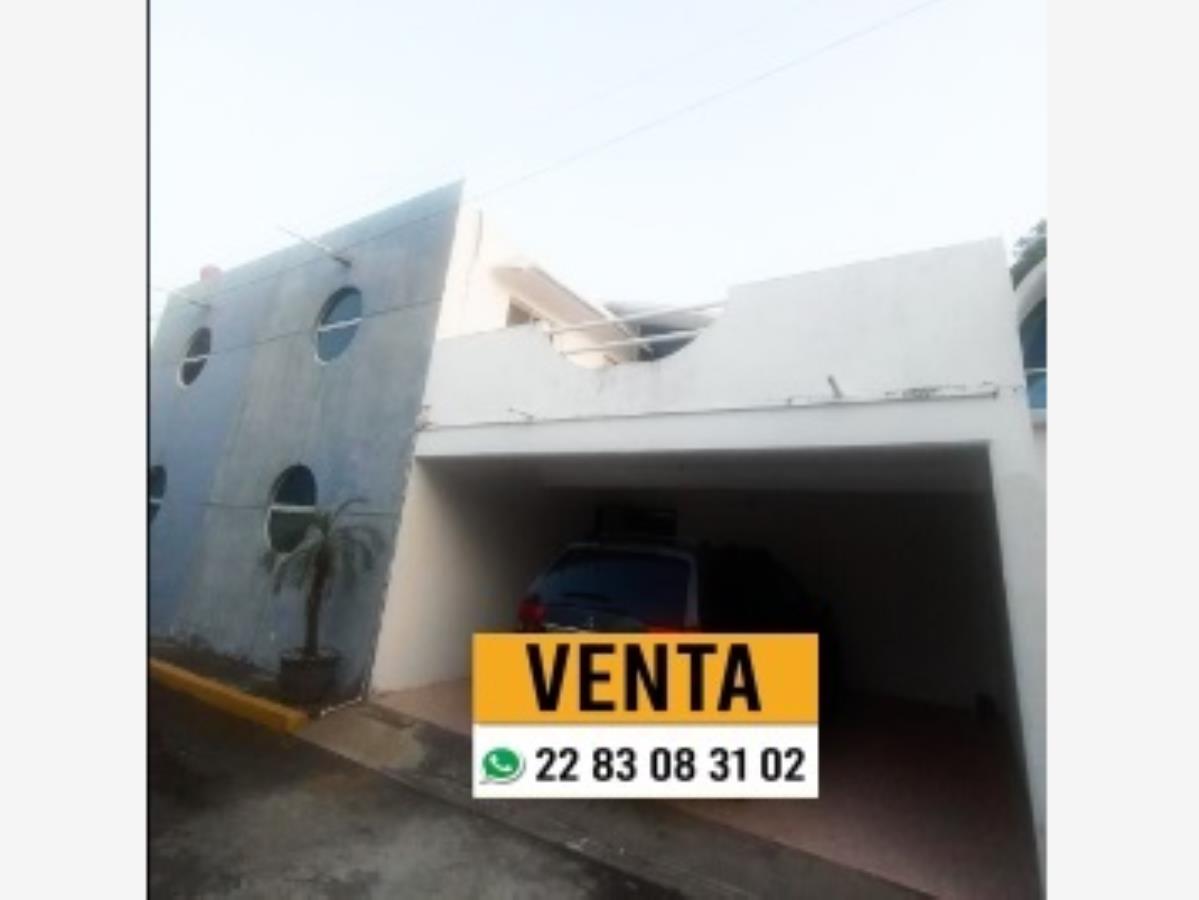 Casa en venta en Luis Echeverria Álvarez, Boca del Río — foto 1 de 8