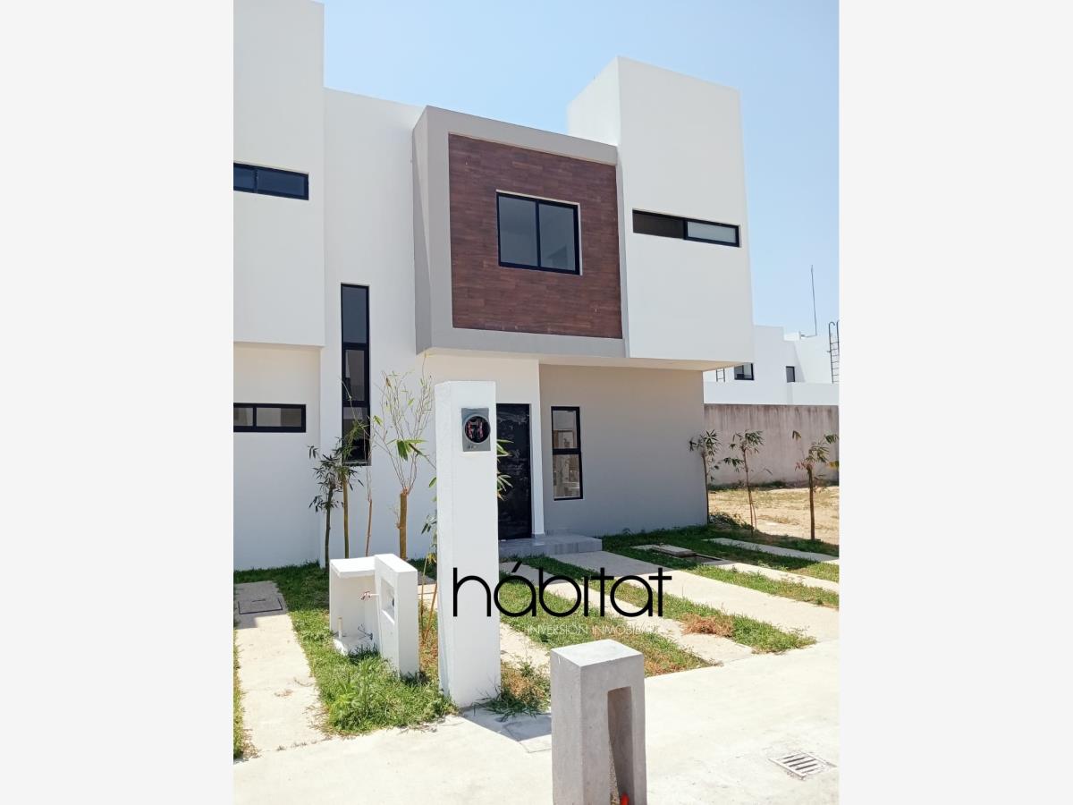 Casa en venta en Acachapan y Colmena 1ra. Sección, Centro — foto 1 de 8