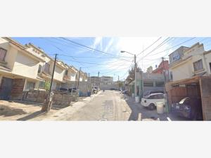 Casa en venta en Villa del Prado Segunda Sección, Tijuana — foto 2 de 4
