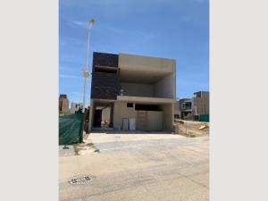 Casa en venta en Valle Imperial, Zapopan, Jalisco Casa en venta en Valle Imperial, Zapopan, Jalisco