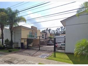 Casa en venta en Bosques de La Victoria, Guadalajara — foto 2 de 6