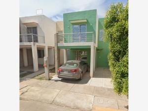 Casa en venta en Alturas del Sur, Culiacán, Sinaloa Casa en venta en Alturas del Sur, Culiacán, Sinaloa