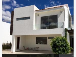 Casa en Bosques de Angelopolis, Puebla, Puebla