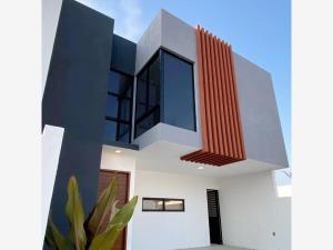 Casa en venta en Lomas de la Rioja, Alvarado — foto 2 de 11