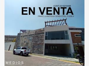 Casa en Zona Cementos Atoyac, Puebla, Puebla