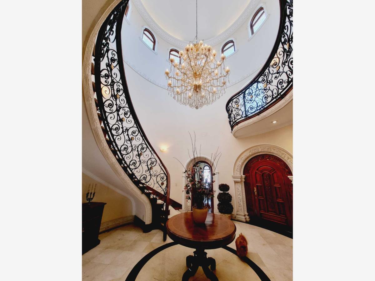 Casa en venta en Arboledas Santa Elena, Pachuca de Soto — foto 1 de 35
