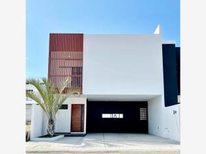 Casa en venta en Lomas de la Rioja, Alvarado — foto 2 de 11