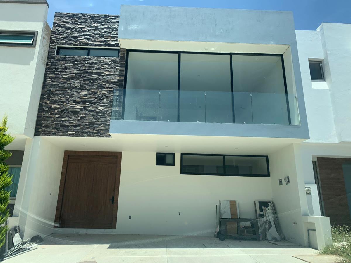 Casa en Venta en Valle Imperial, Zapopan, Jalisco Casa en Venta en Valle Imperial, Zapopan, Jalisco
