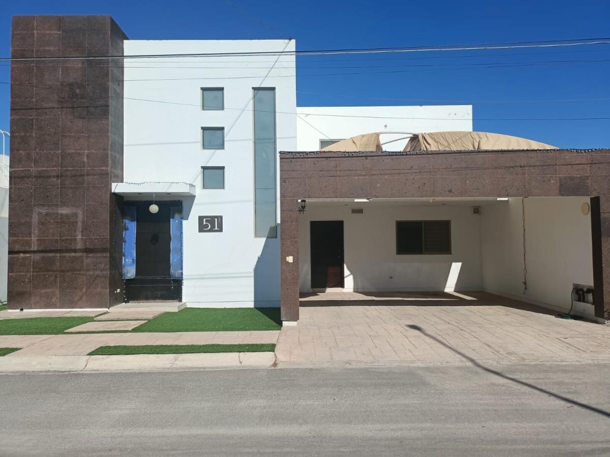 Casa en venta en Las Quintas, Torreón — foto 1 de 37