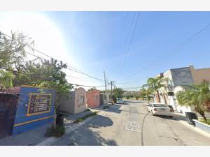 Casa en venta en Cadereyta Jimenez Centro, Cadereyta Jiménez — foto 2 de 11
