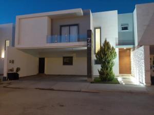 Casa en venta en Hacienda San José, Torreón — foto 2 de 56