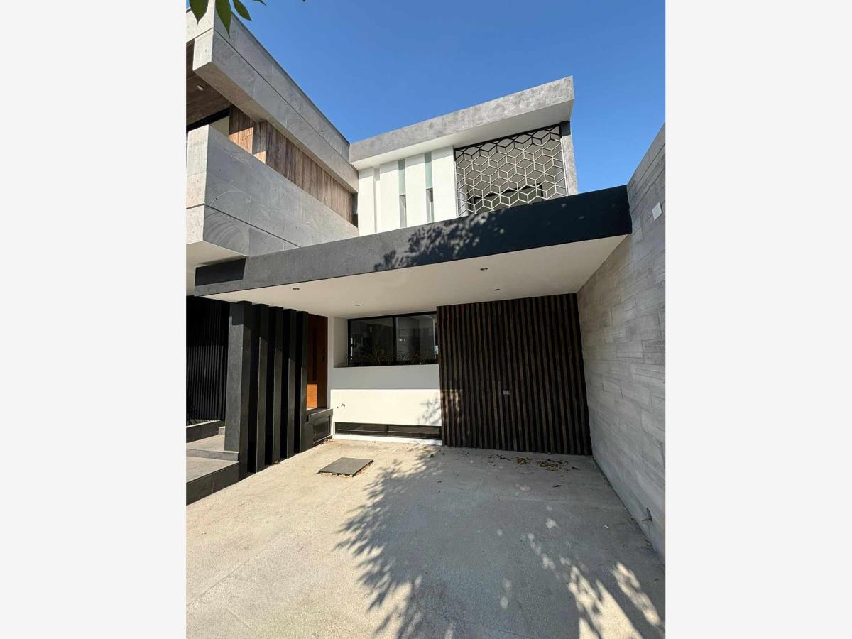 Casa en venta en Lomas de Angelópolis, San Andrés Cholula — foto 1 de 18