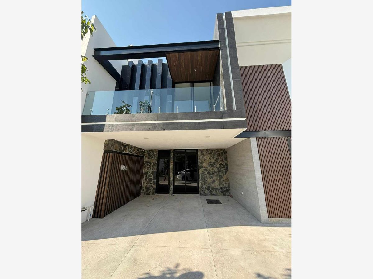 Casa en venta en Lomas de Angelópolis, San Andrés Cholula — foto 1 de 18