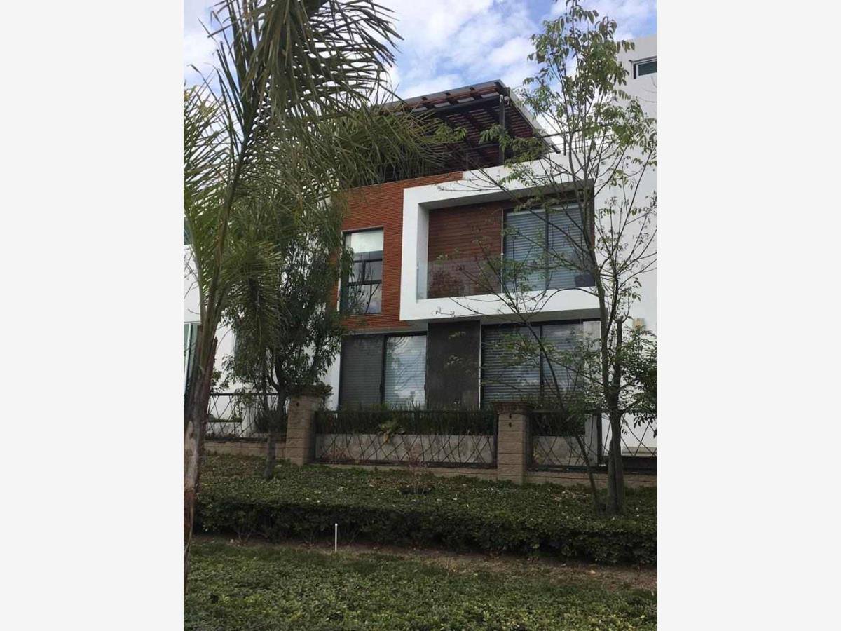 Casa en renta en Lomas de Angelópolis, San Andrés Cholula — foto 1 de 9