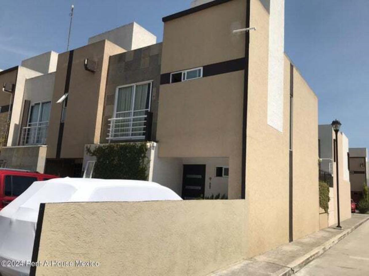 Casa en venta en San Pedro Totoltepec, Toluca — foto 1 de 23