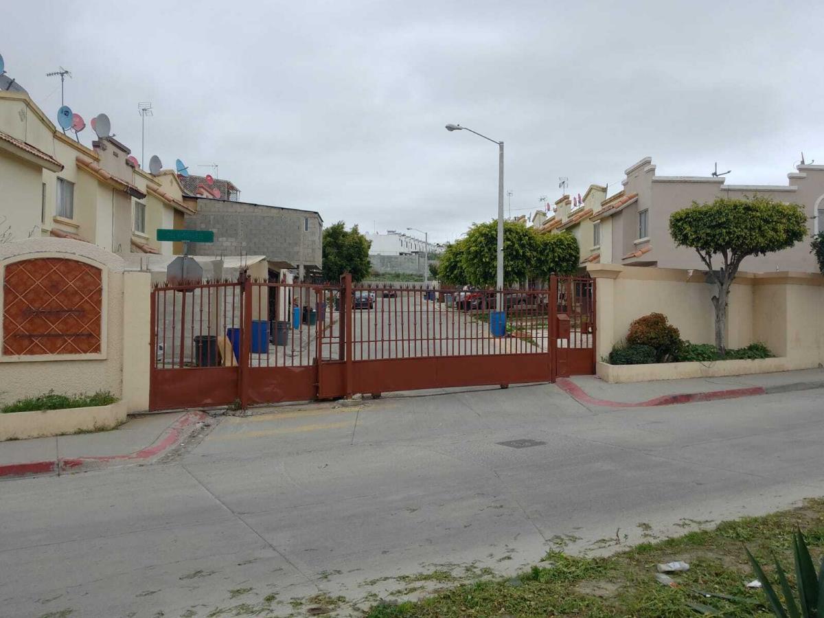 Casa en venta en Urbi Quinta del Cedro, Tijuana — foto 1 de 3