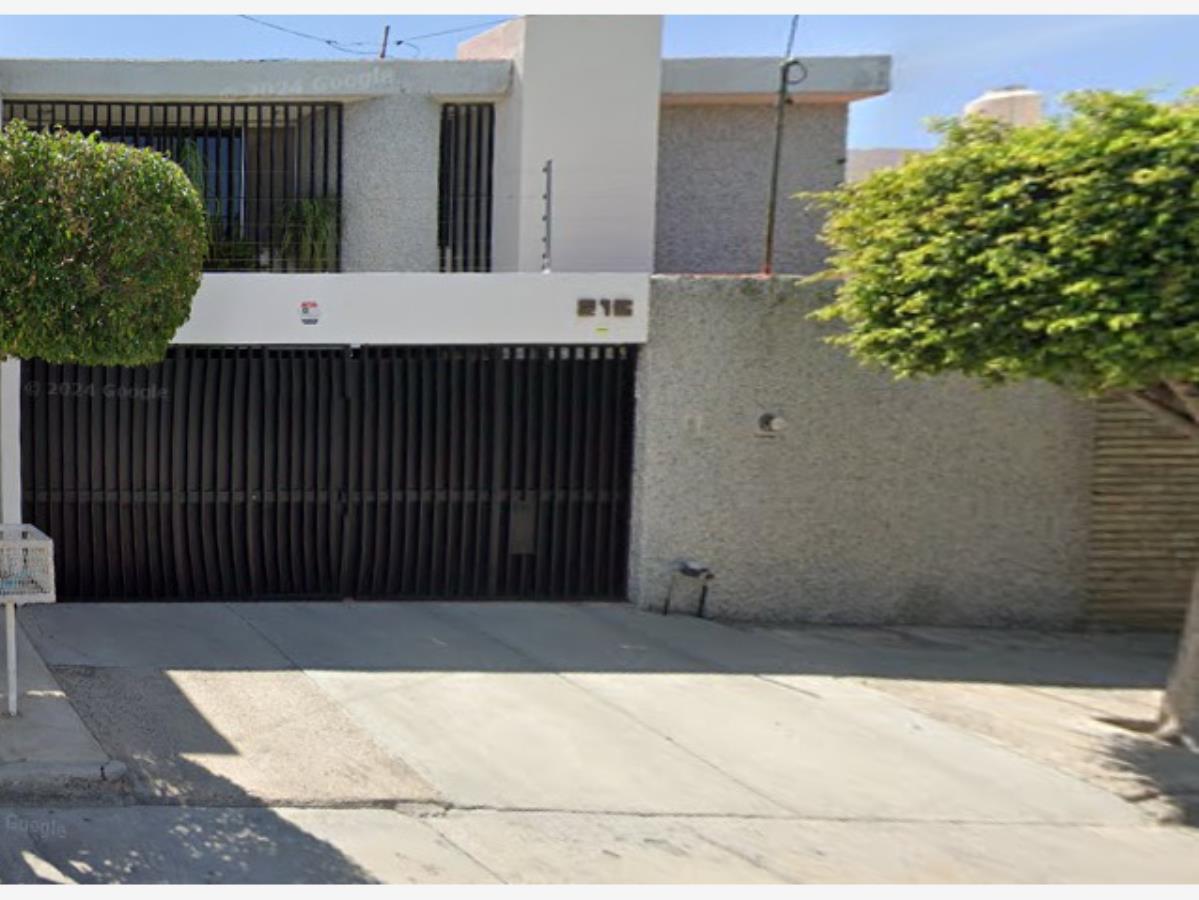Casa en venta en Arbide, León — foto 1 de 7