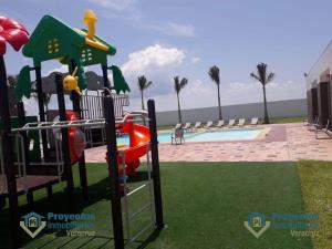 Casa en venta en Lomas de la Rioja, Alvarado — foto 3 de 7