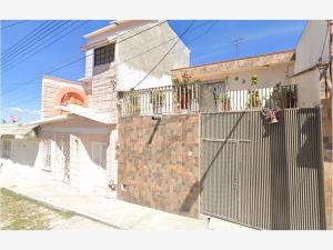 Casa en venta en Infonavit Pedregoso, San Juan del Río — foto 2 de 4