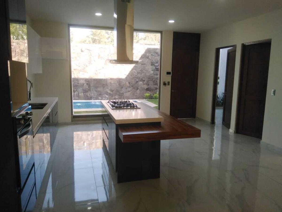 Casa en venta en Bosque Monarca, Morelia — foto 1 de 19
