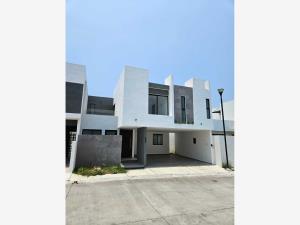 Casa en venta en Las Lomas Residencial, Alvarado — foto 2 de 22
