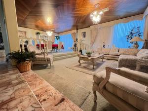 Casa en venta en Lomas de Agua Caliente 5ta. Sección, Tijuana — foto 2 de 23