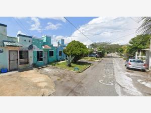 Casa en remate en Las Rosas, Comalcalco, Tabasco